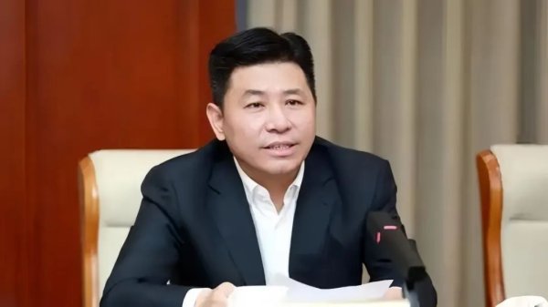 股天下 青海省委宣传部原副部长张琨明被决定逮捕，曾被批搞利益交换“小圈子”